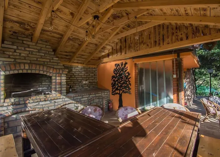 Happy House